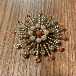 ❤️ Banana Republic Rhinestone Starburst Pin